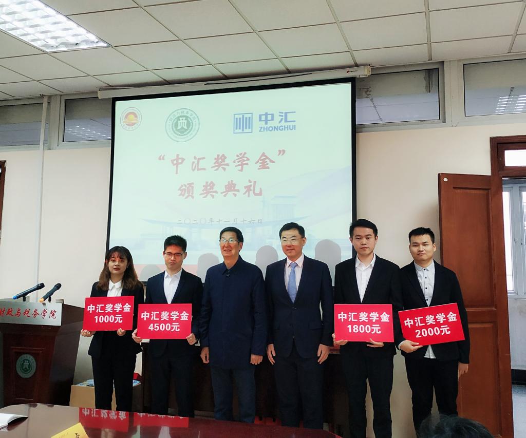 女性抹胸开襟哺乳衣的注意事项