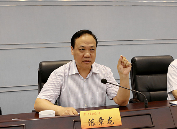 女性抹胸开襟哺乳衣的注意事项