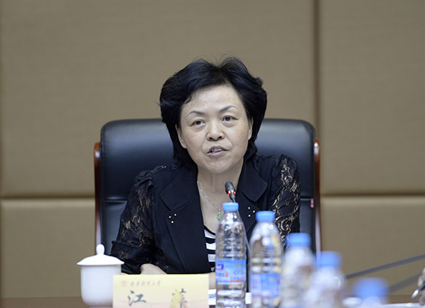 女性抹胸开襟哺乳衣的注意事项