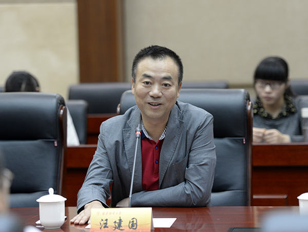女性抹胸开襟哺乳衣的注意事项