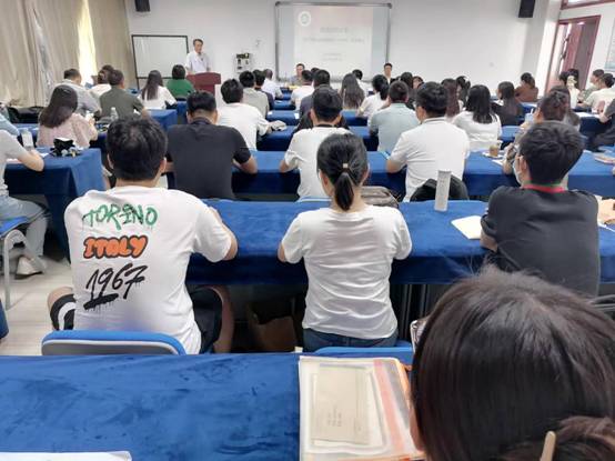 女性抹胸开襟哺乳衣的注意事项