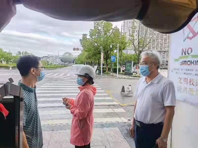 女性抹胸开襟哺乳衣的注意事项