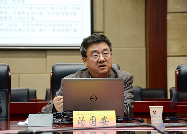 女性抹胸开襟哺乳衣的注意事项