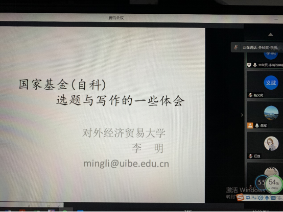 女性抹胸开襟哺乳衣的注意事项