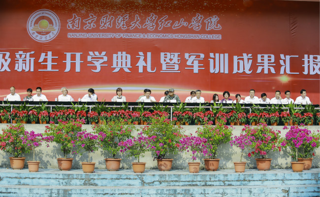 女性抹胸开襟哺乳衣的注意事项
