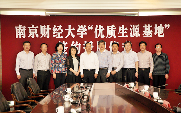 女性抹胸开襟哺乳衣的注意事项