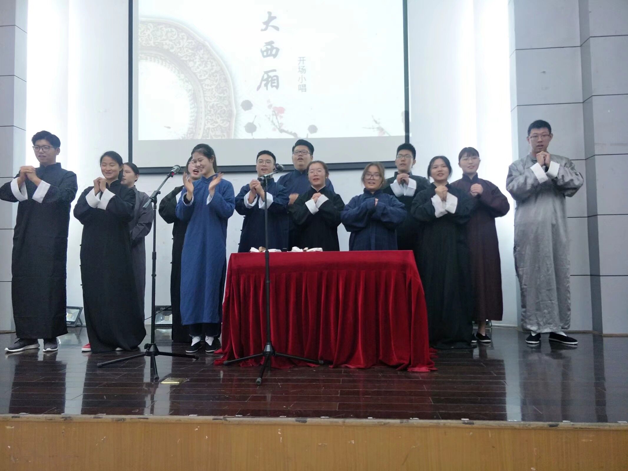 女性抹胸开襟哺乳衣的注意事项