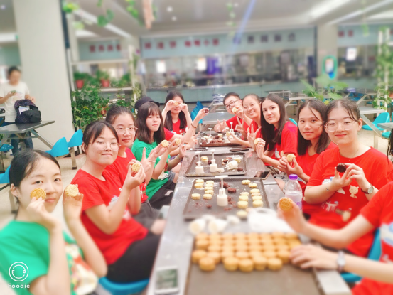 女性抹胸开襟哺乳衣的注意事项