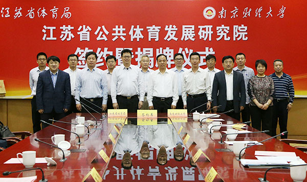 女性抹胸开襟哺乳衣的注意事项