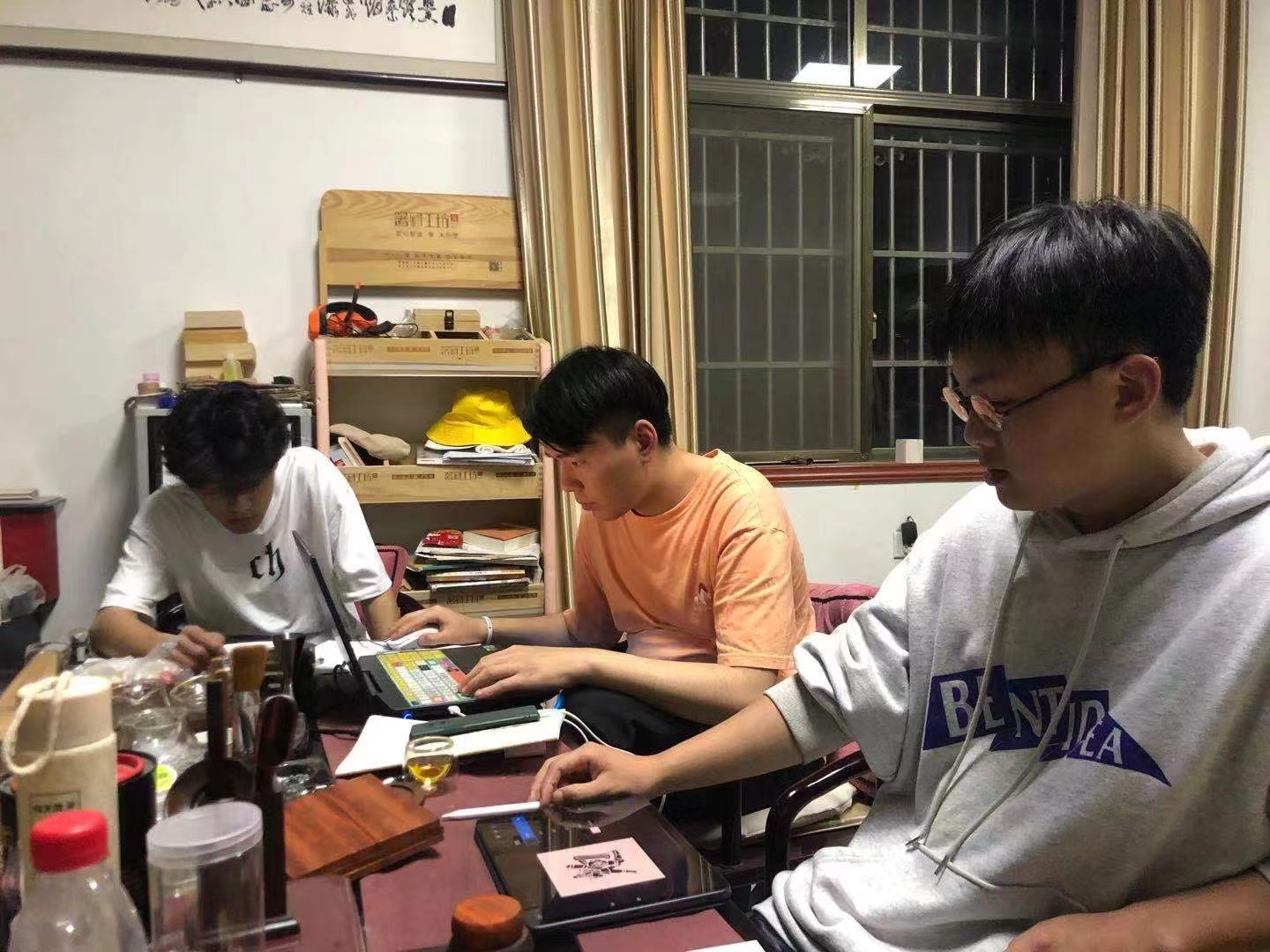 女性抹胸开襟哺乳衣的注意事项