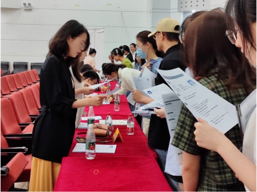 女性抹胸开襟哺乳衣的注意事项