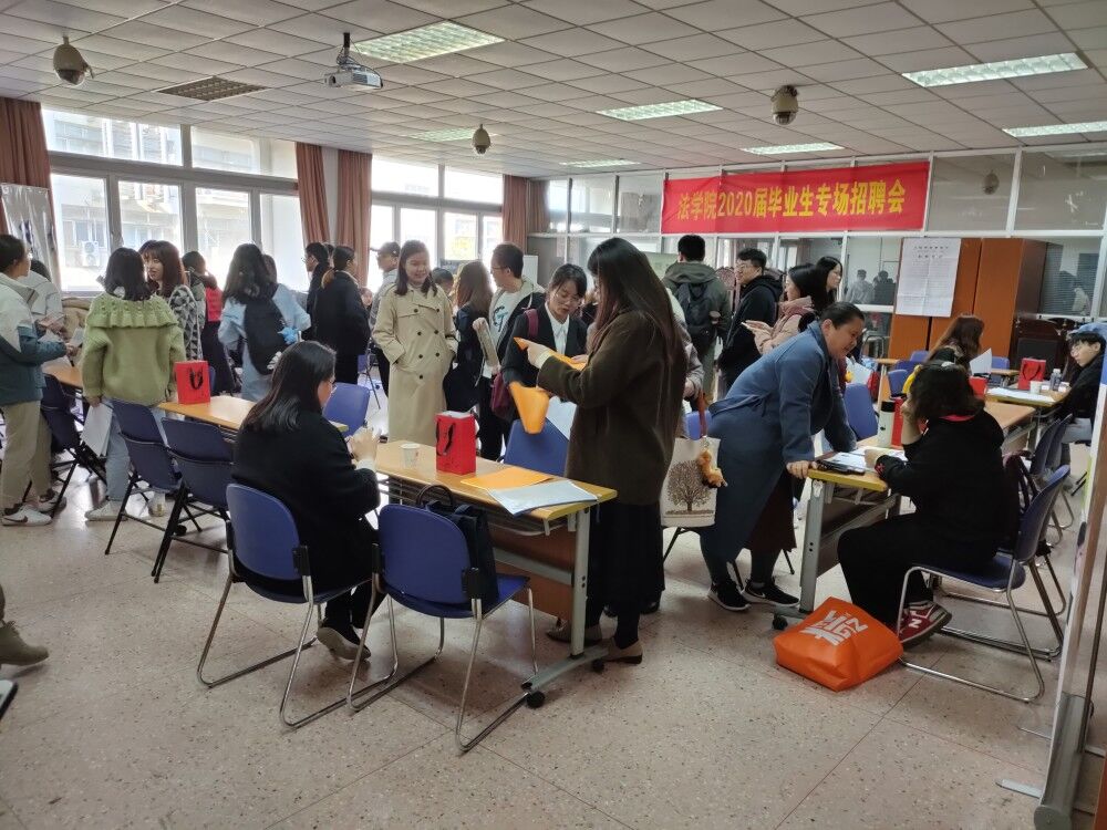 女性抹胸开襟哺乳衣的注意事项