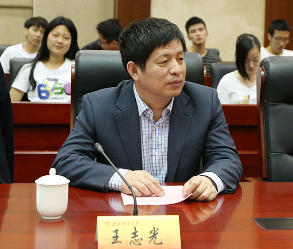 女性抹胸开襟哺乳衣的注意事项