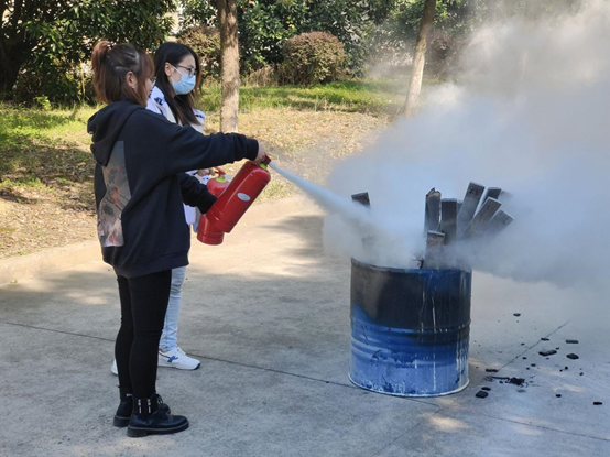 女性抹胸开襟哺乳衣的注意事项