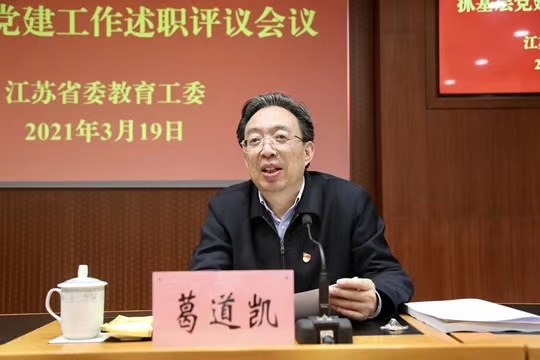 女性抹胸开襟哺乳衣的注意事项