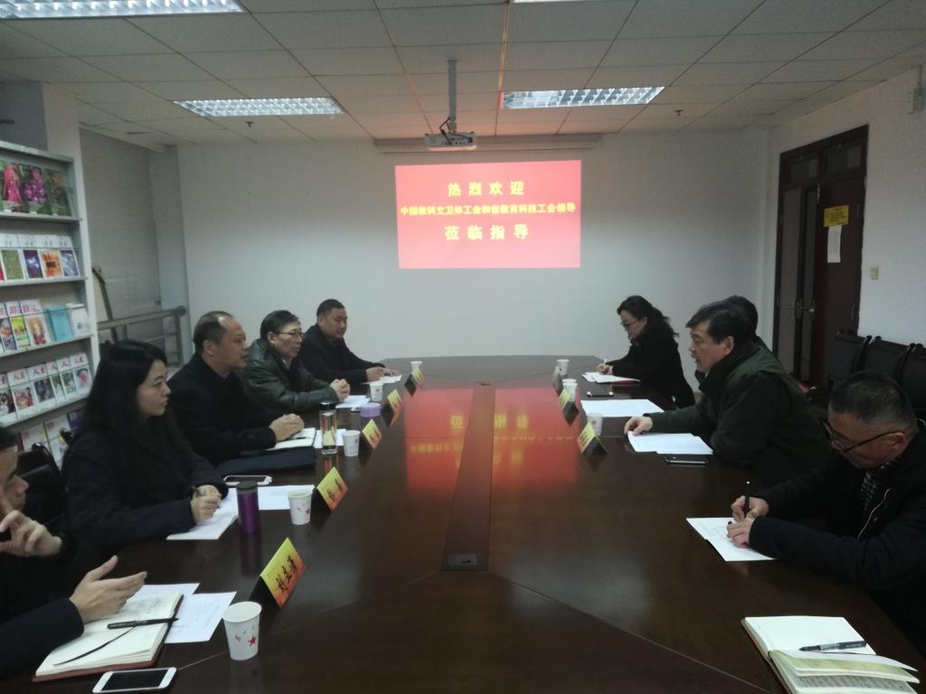 女性抹胸开襟哺乳衣的注意事项