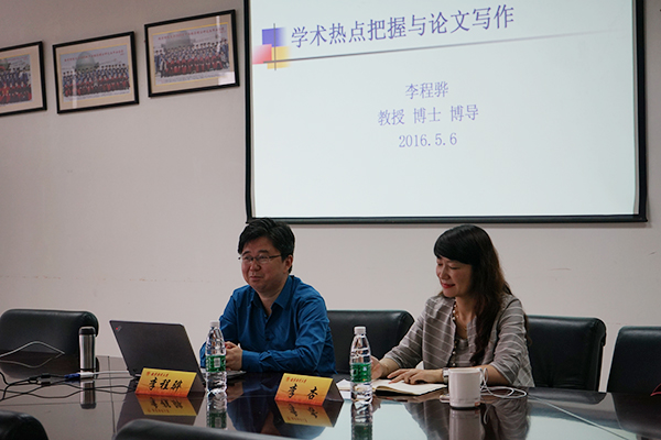 女性抹胸开襟哺乳衣的注意事项
