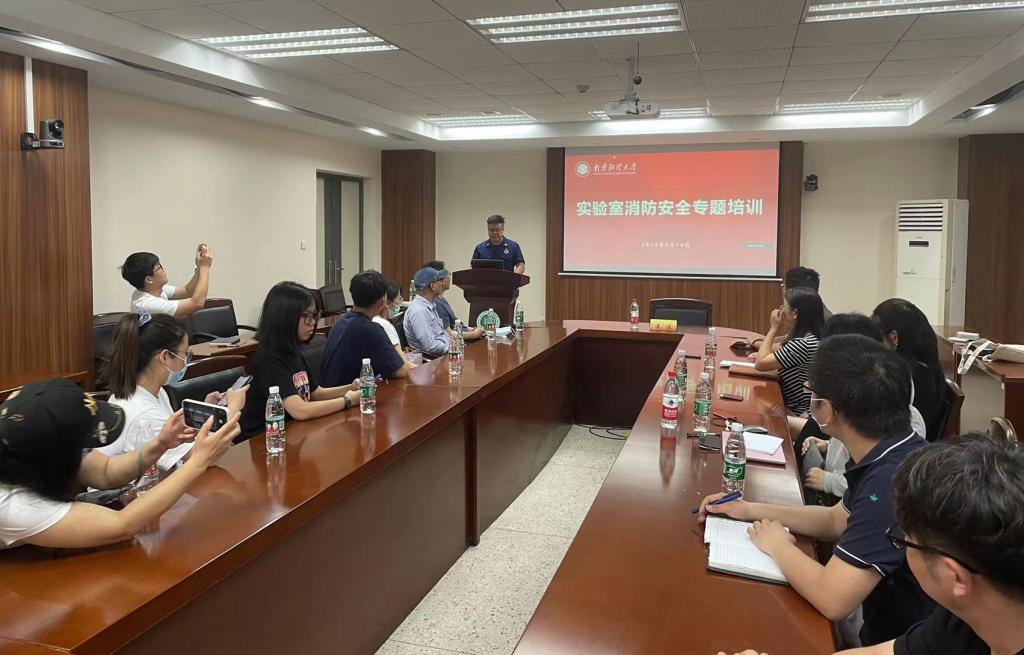 女性抹胸开襟哺乳衣的注意事项