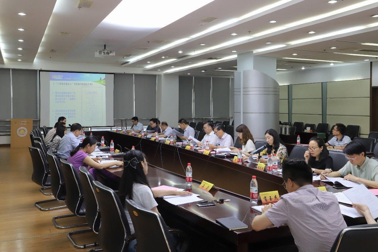 女性抹胸开襟哺乳衣的注意事项