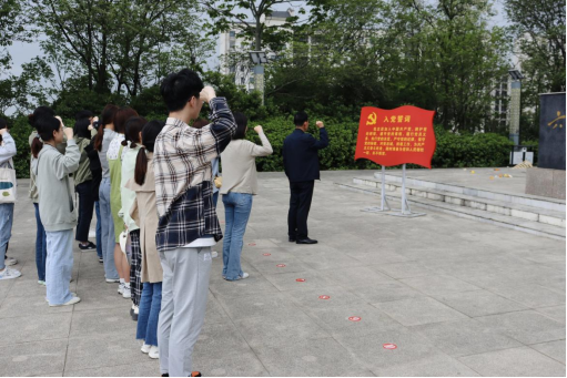 女性抹胸开襟哺乳衣的注意事项