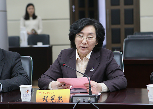 女性抹胸开襟哺乳衣的注意事项