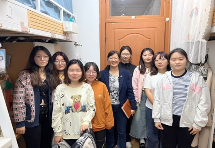 女性抹胸开襟哺乳衣的注意事项