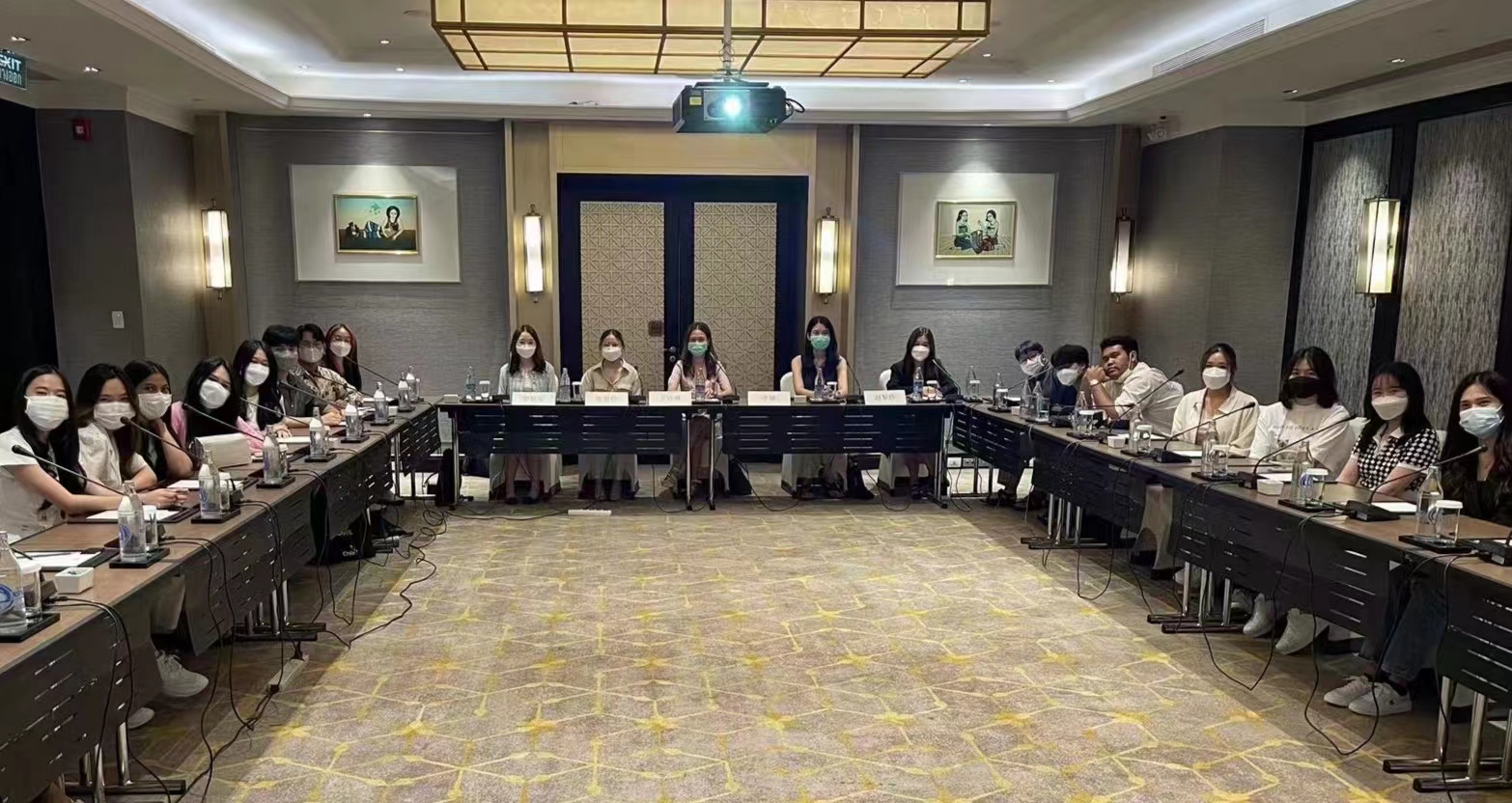 女性抹胸开襟哺乳衣的注意事项
