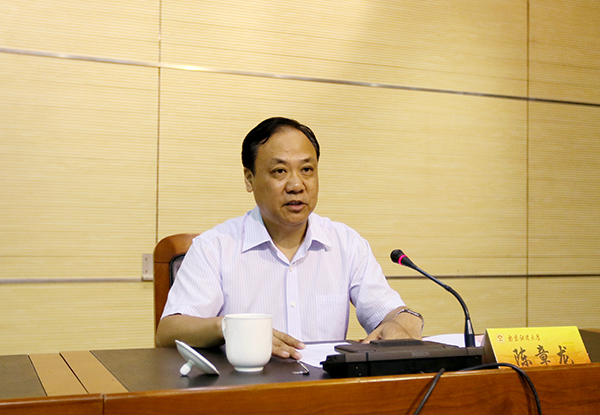 女性抹胸开襟哺乳衣的注意事项