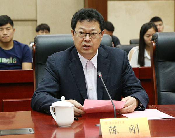 女性抹胸开襟哺乳衣的注意事项