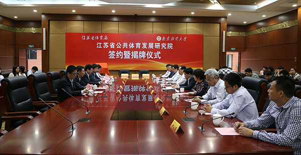 女性抹胸开襟哺乳衣的注意事项
