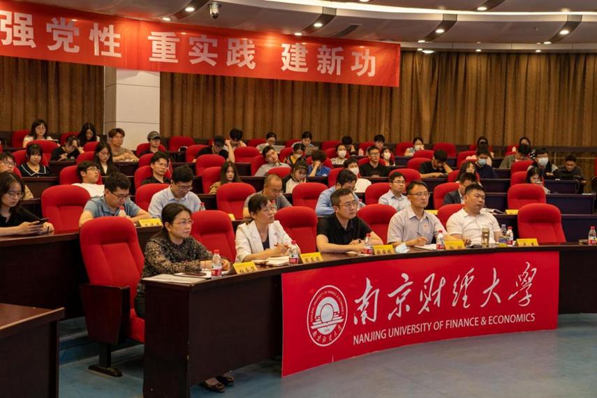 女性抹胸开襟哺乳衣的注意事项