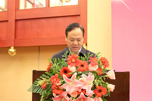 女性抹胸开襟哺乳衣的注意事项