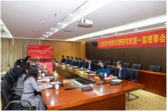 女性抹胸开襟哺乳衣的注意事项